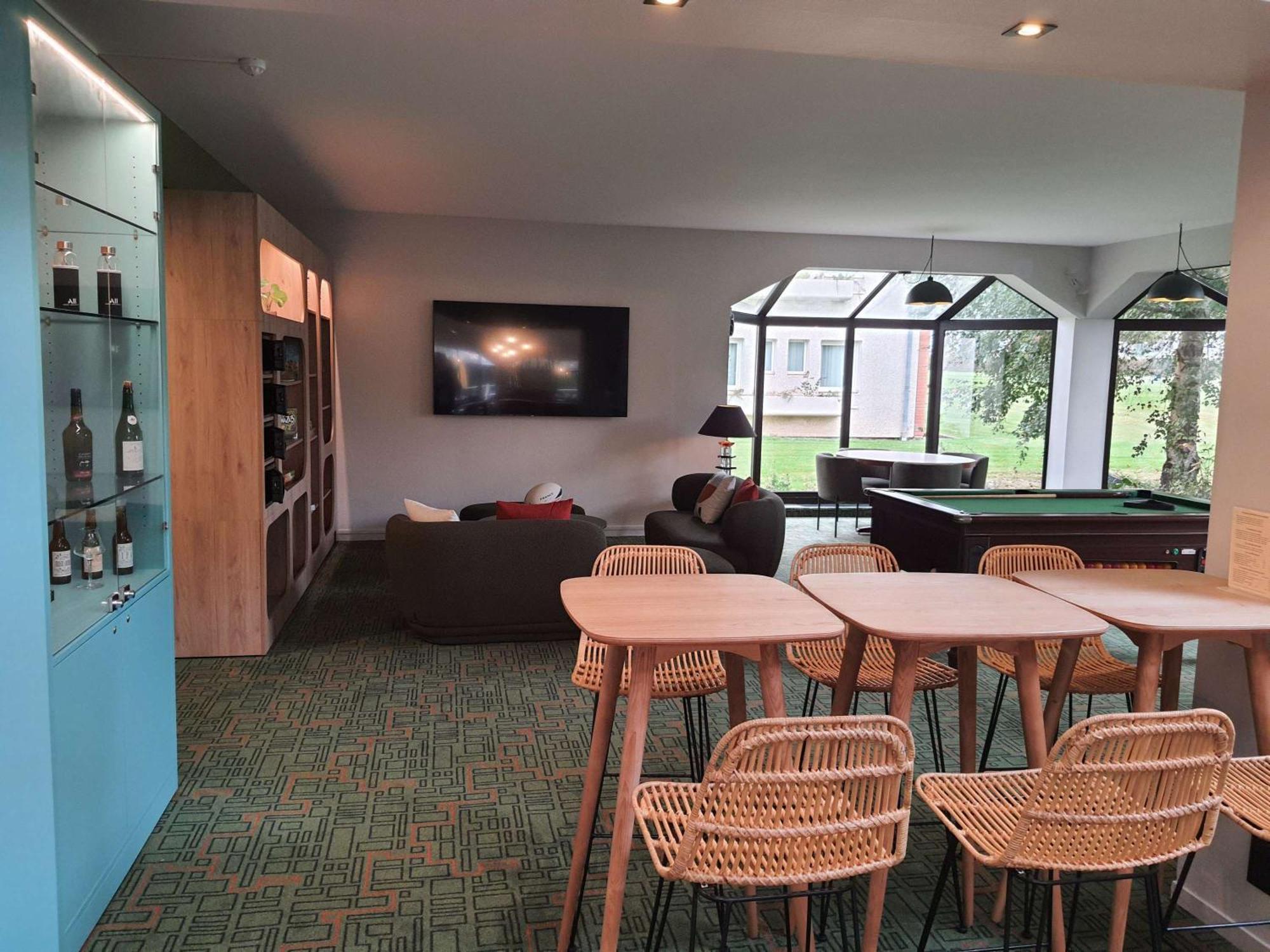Ibis Styles Lisieux Normandie Dış mekan fotoğraf
