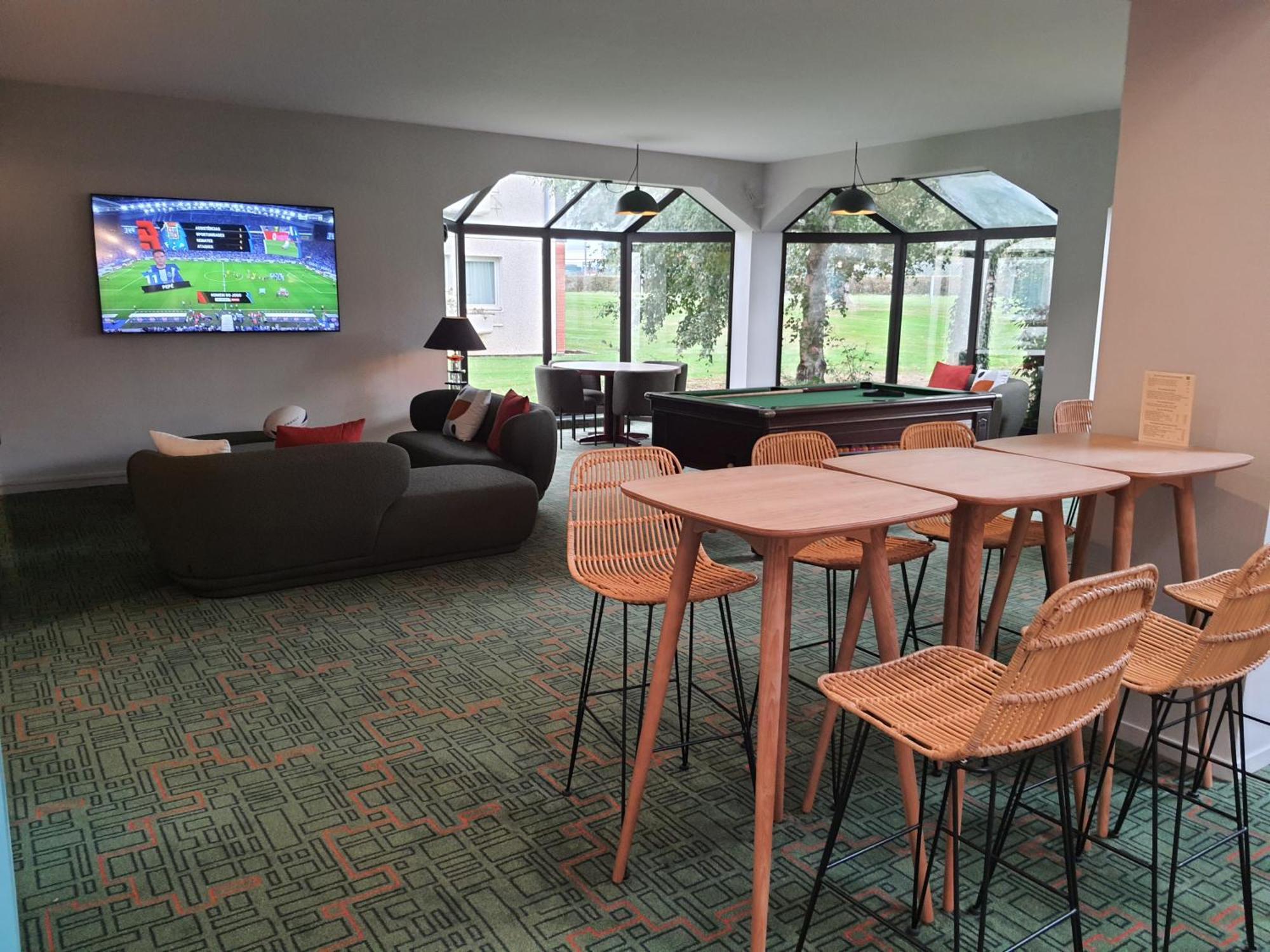 Ibis Styles Lisieux Normandie Dış mekan fotoğraf