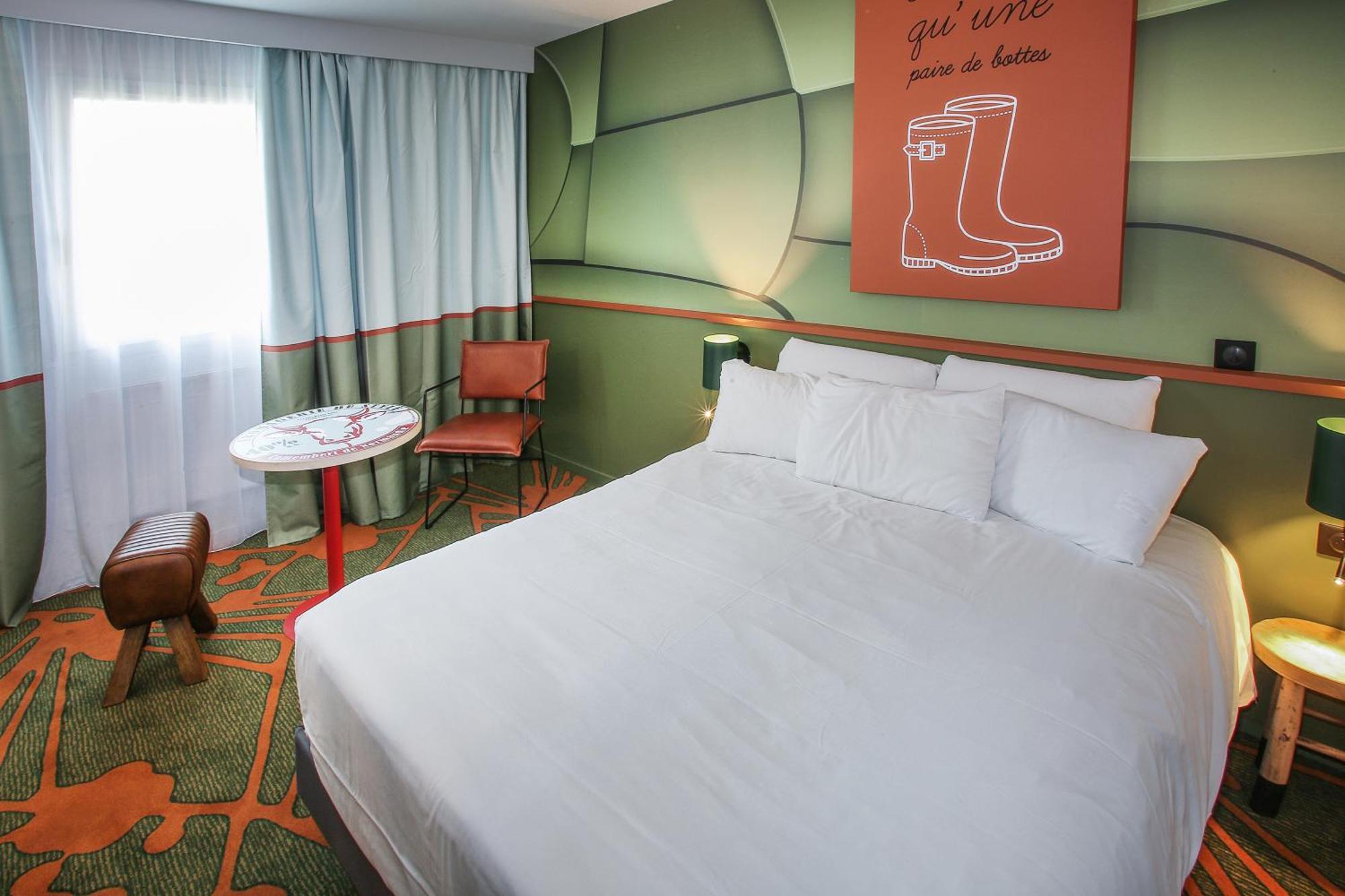 Ibis Styles Lisieux Normandie Dış mekan fotoğraf