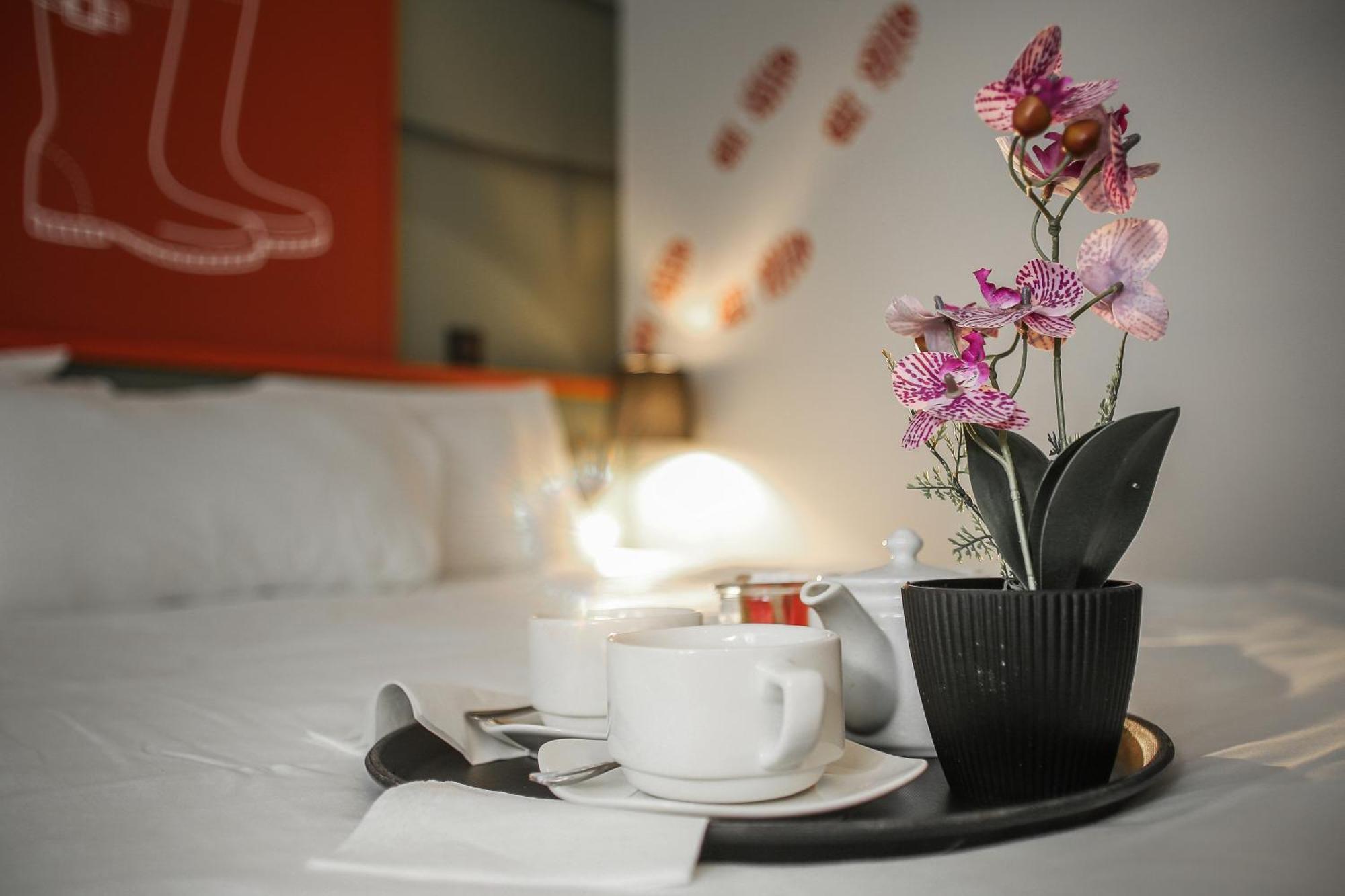 Ibis Styles Lisieux Normandie Dış mekan fotoğraf