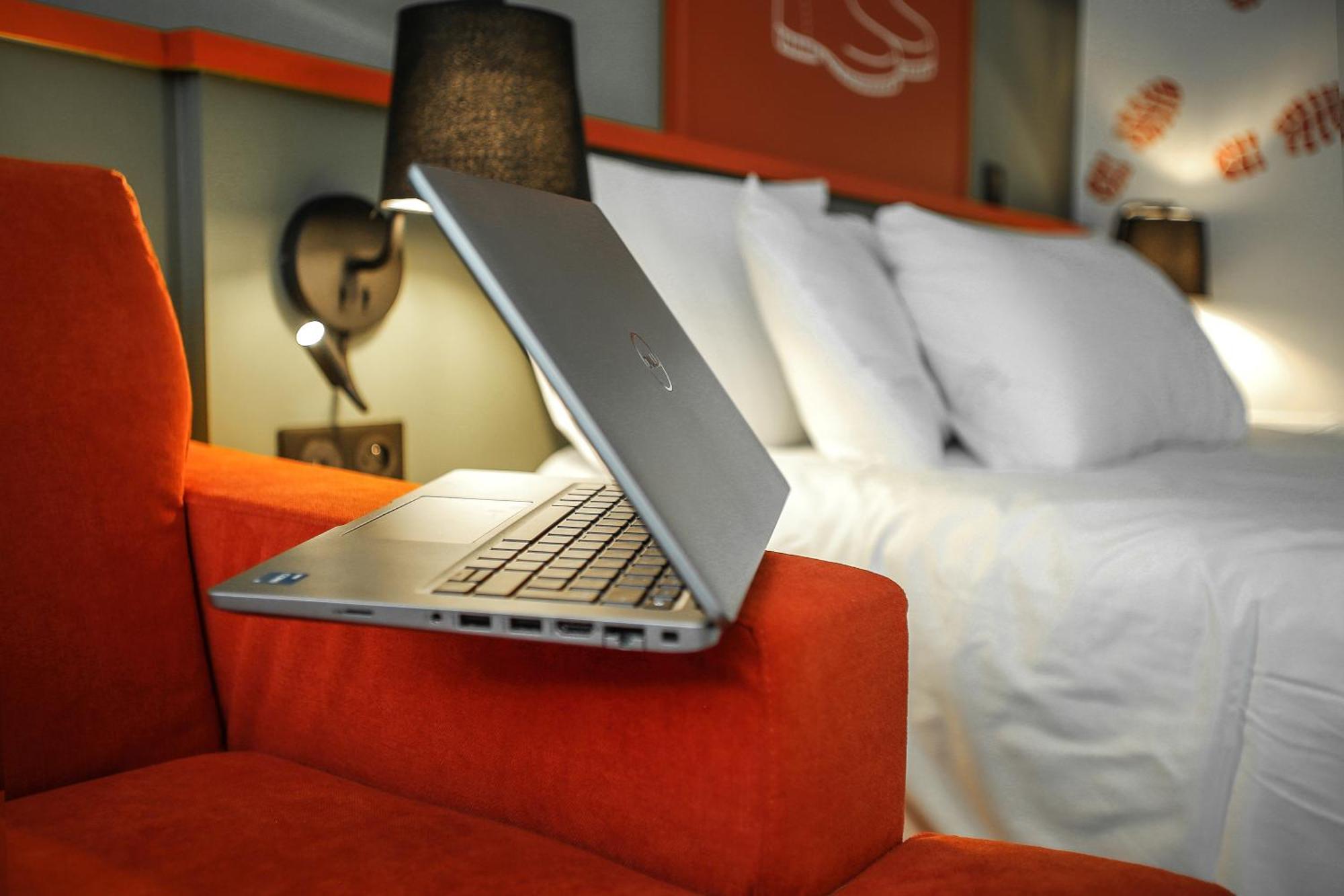 Ibis Styles Lisieux Normandie Dış mekan fotoğraf