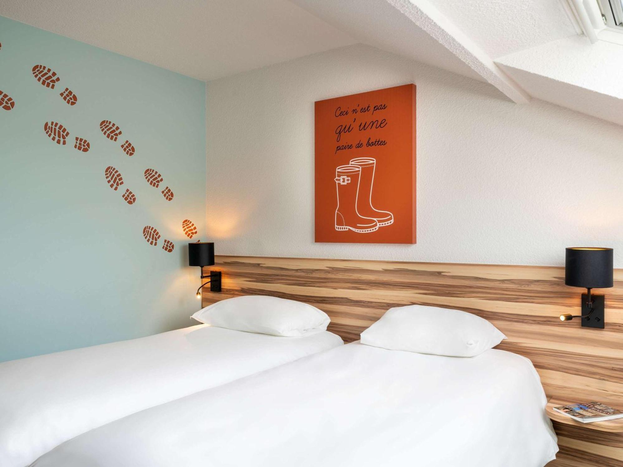 Ibis Styles Lisieux Normandie Dış mekan fotoğraf