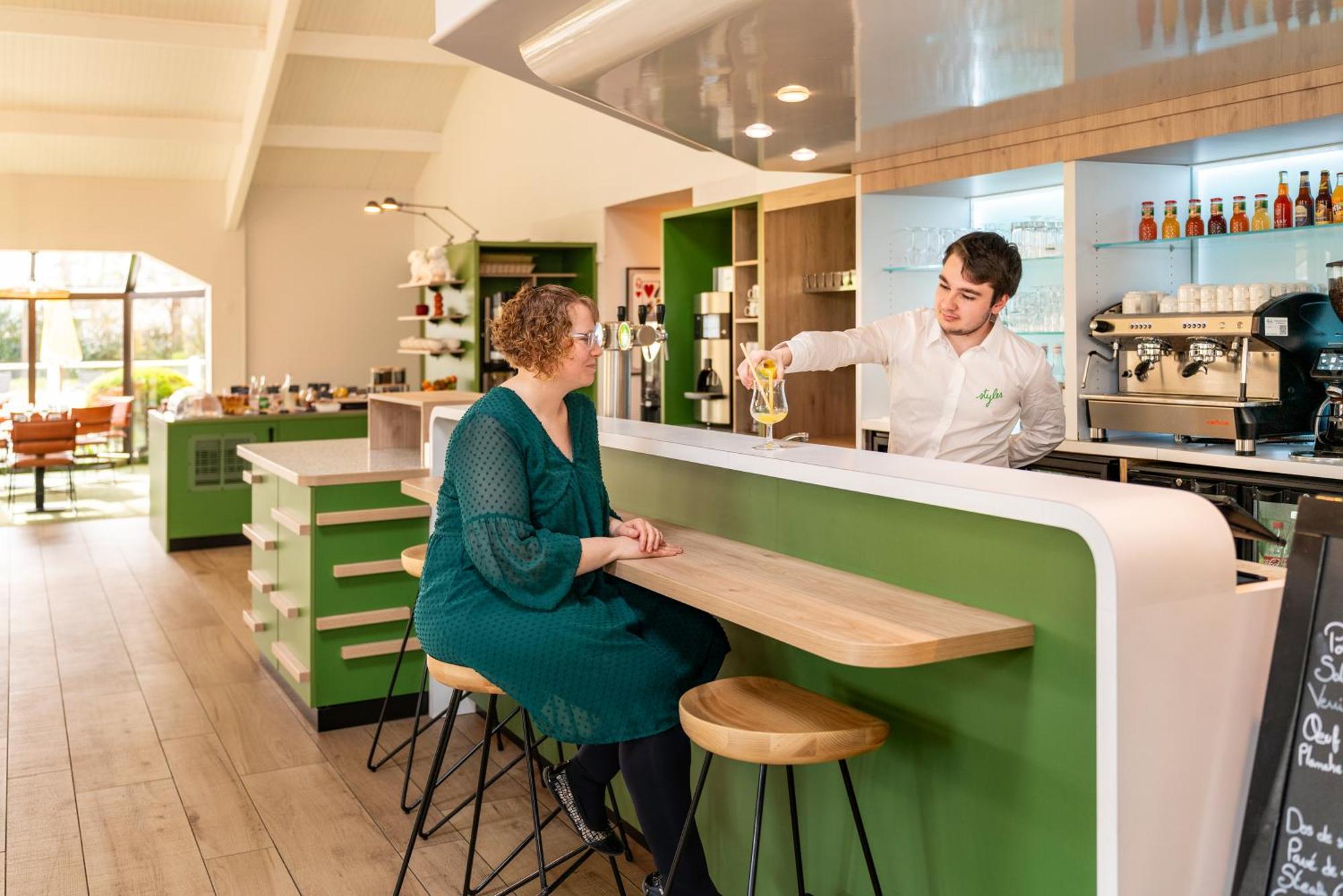 Ibis Styles Lisieux Normandie Dış mekan fotoğraf